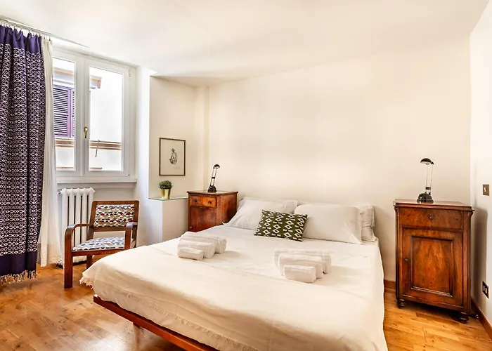 Iflat Lovely 2 Bedroom Apartment In Rione Monti