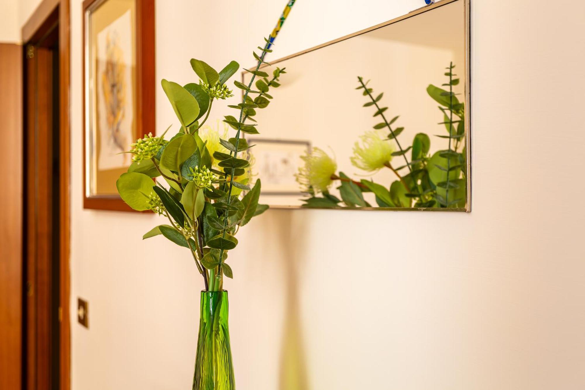 Apartment Iflat Lovely 2 Bedroom In Rione Monti