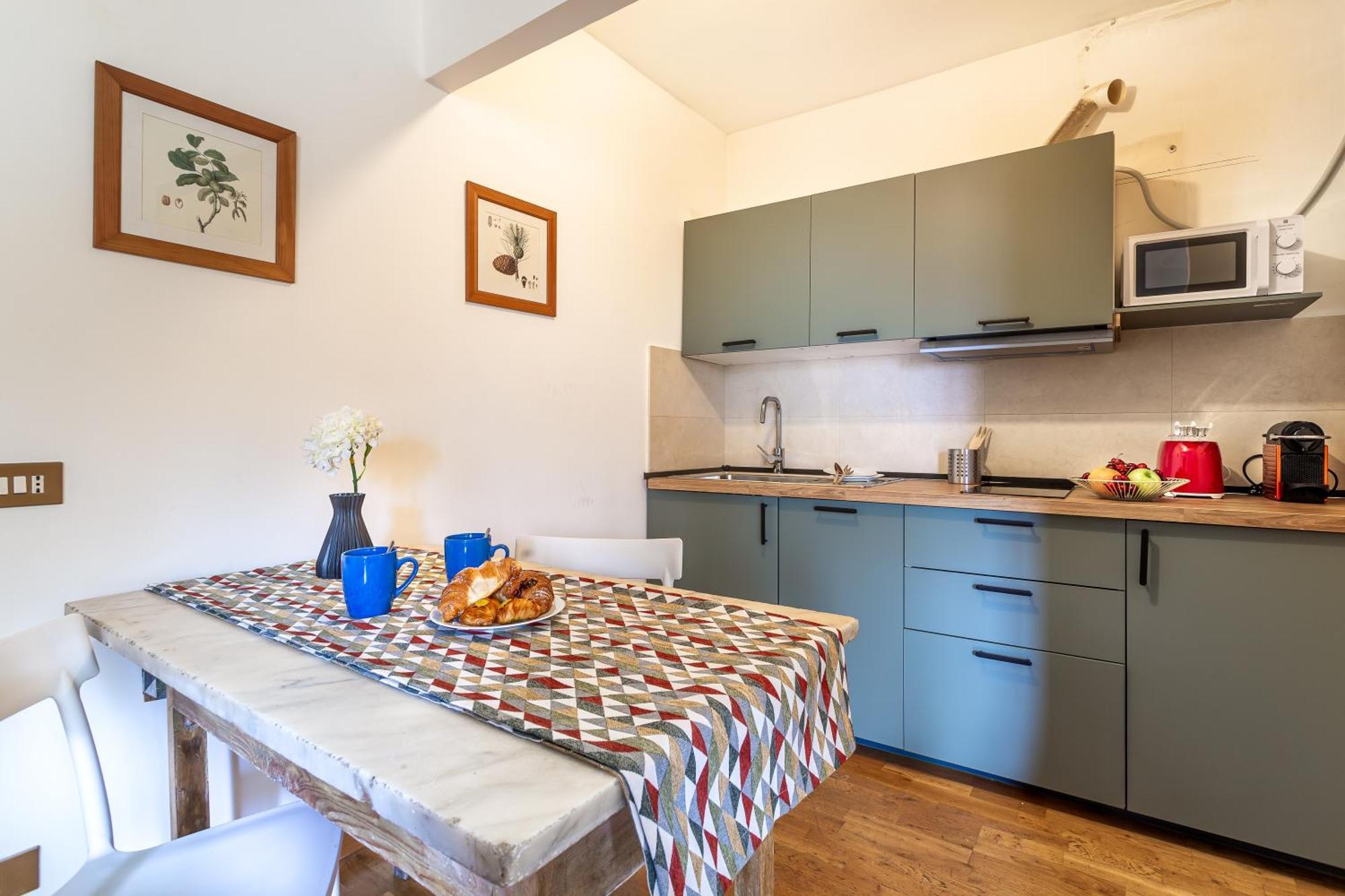 Apartment Iflat Lovely 2 Bedroom In Rione Monti *