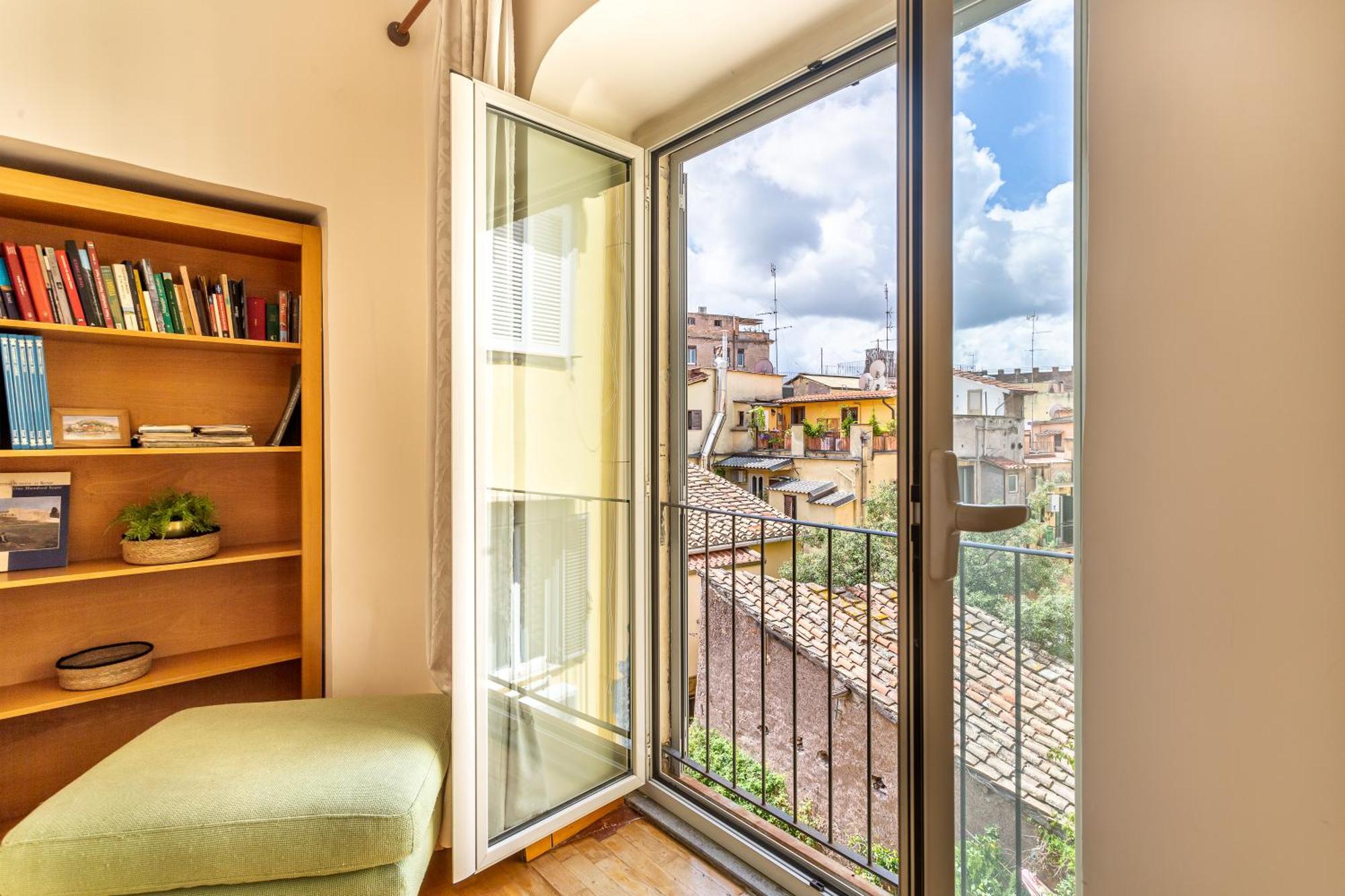 Iflat Lovely 2 Bedroom In Rione Monti Apartment Rom
